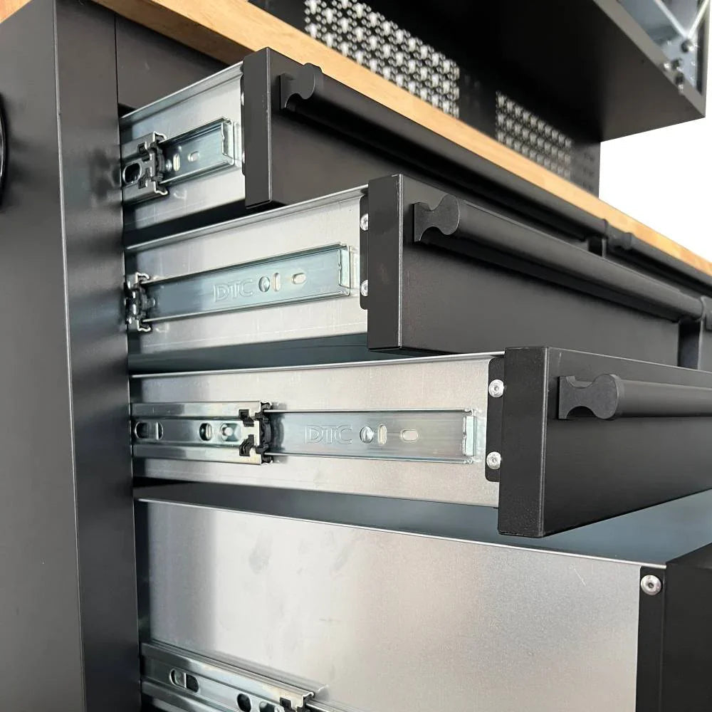 GTools GT7218 72-Inch Rolling Tool Chest Workstation